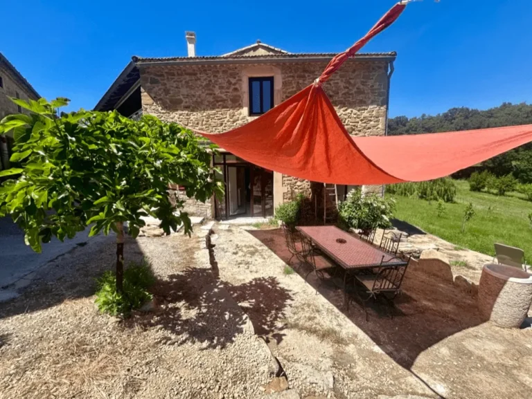 gite-6-personnes_drome-provencale_levant_01